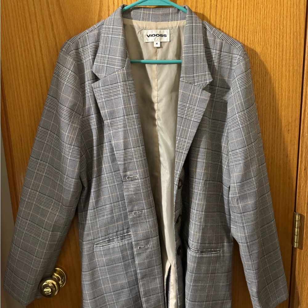 Vigoss Black and White Checkered Blazer